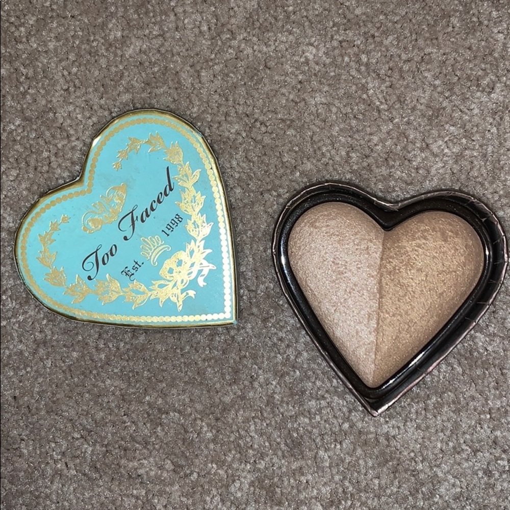 Too Faced Bronzer in Sweet Tea